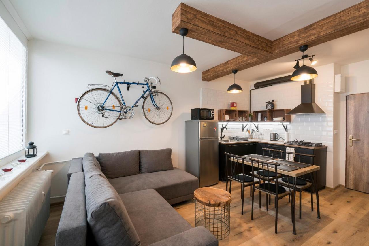 Stylish Centrally Located 1Br Apartment With Parking Bratislava Exteriör bild
